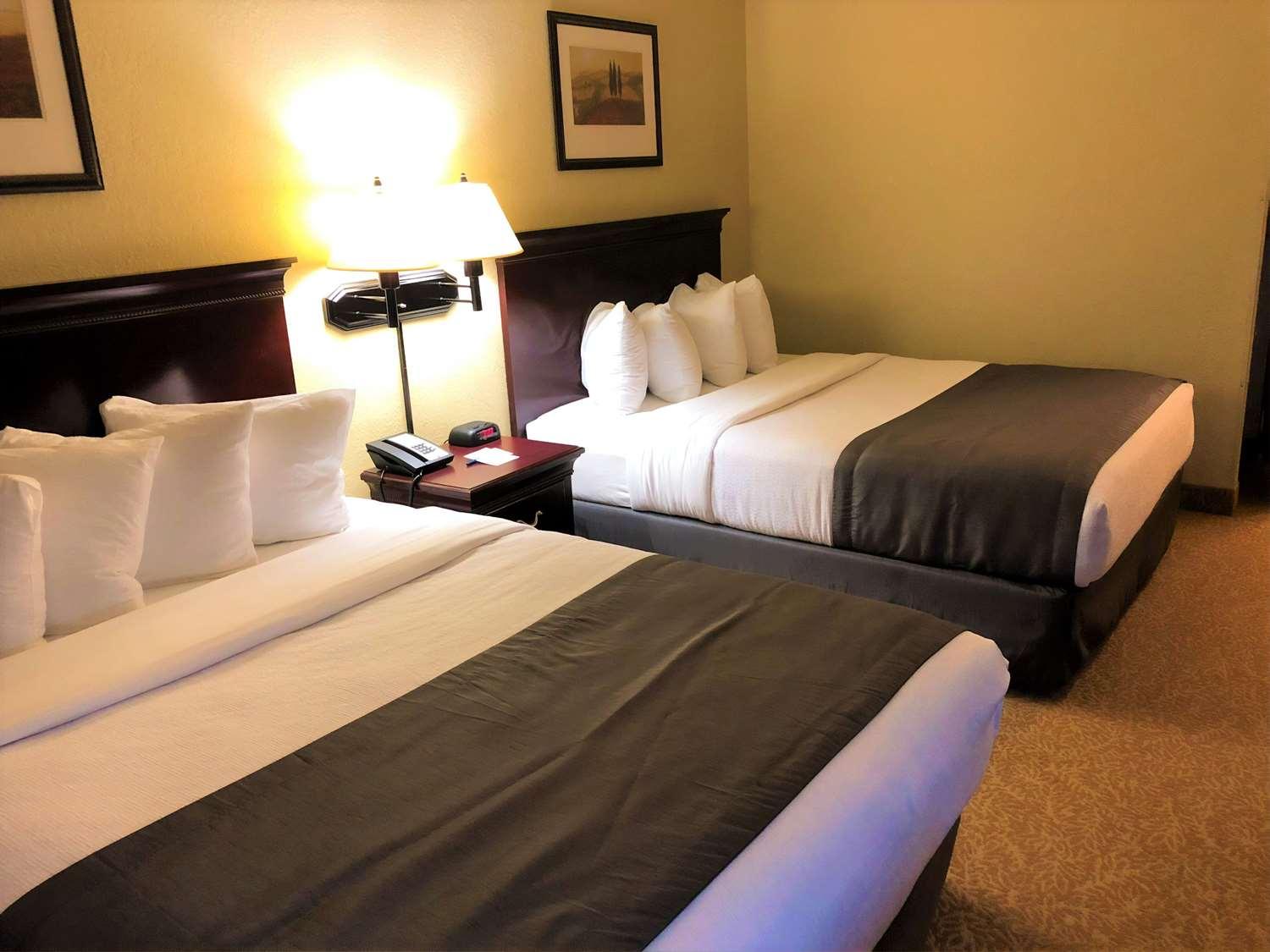 Best Western Eau Claire South Exterior photo