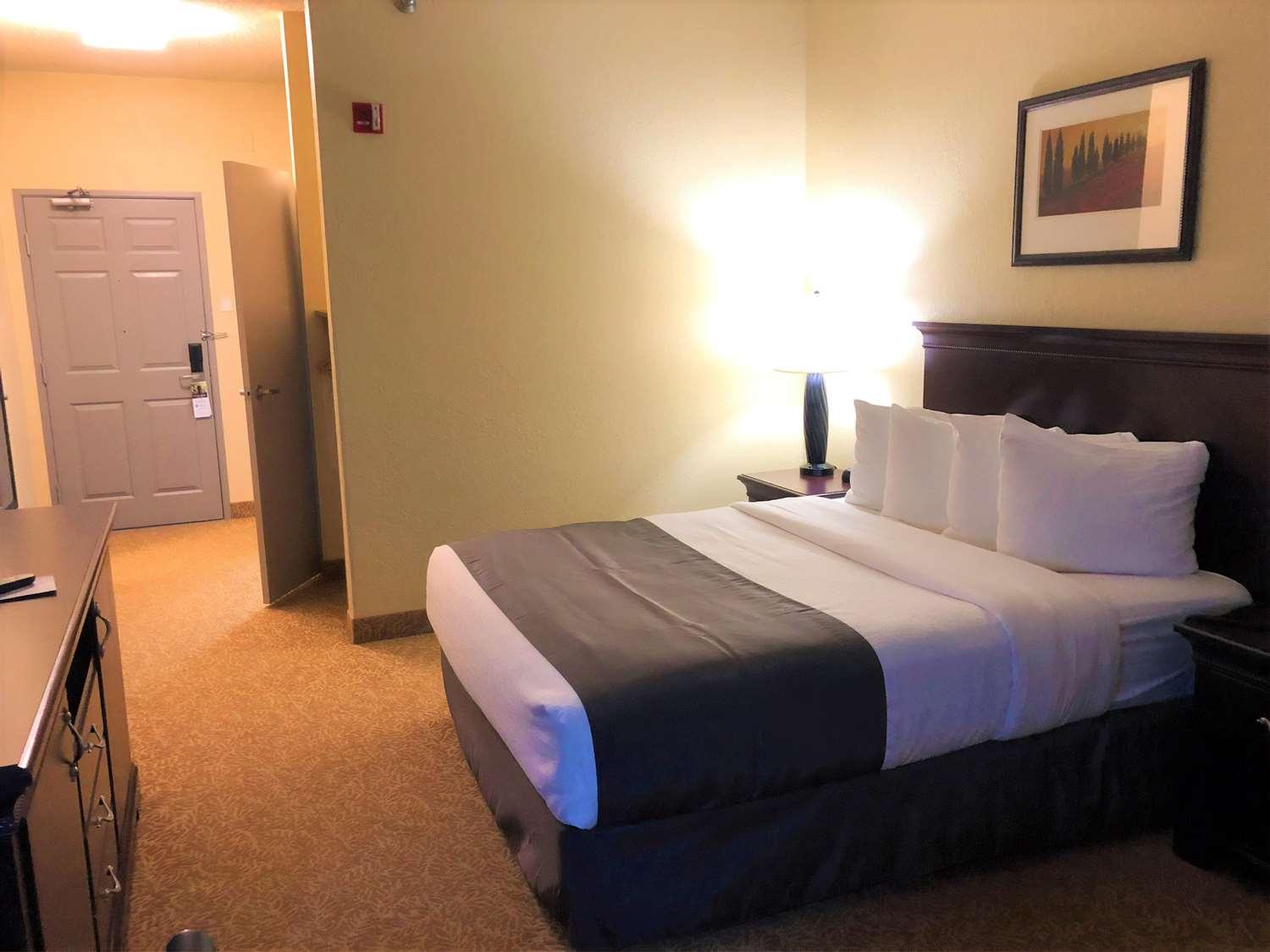 Best Western Eau Claire South Exterior photo
