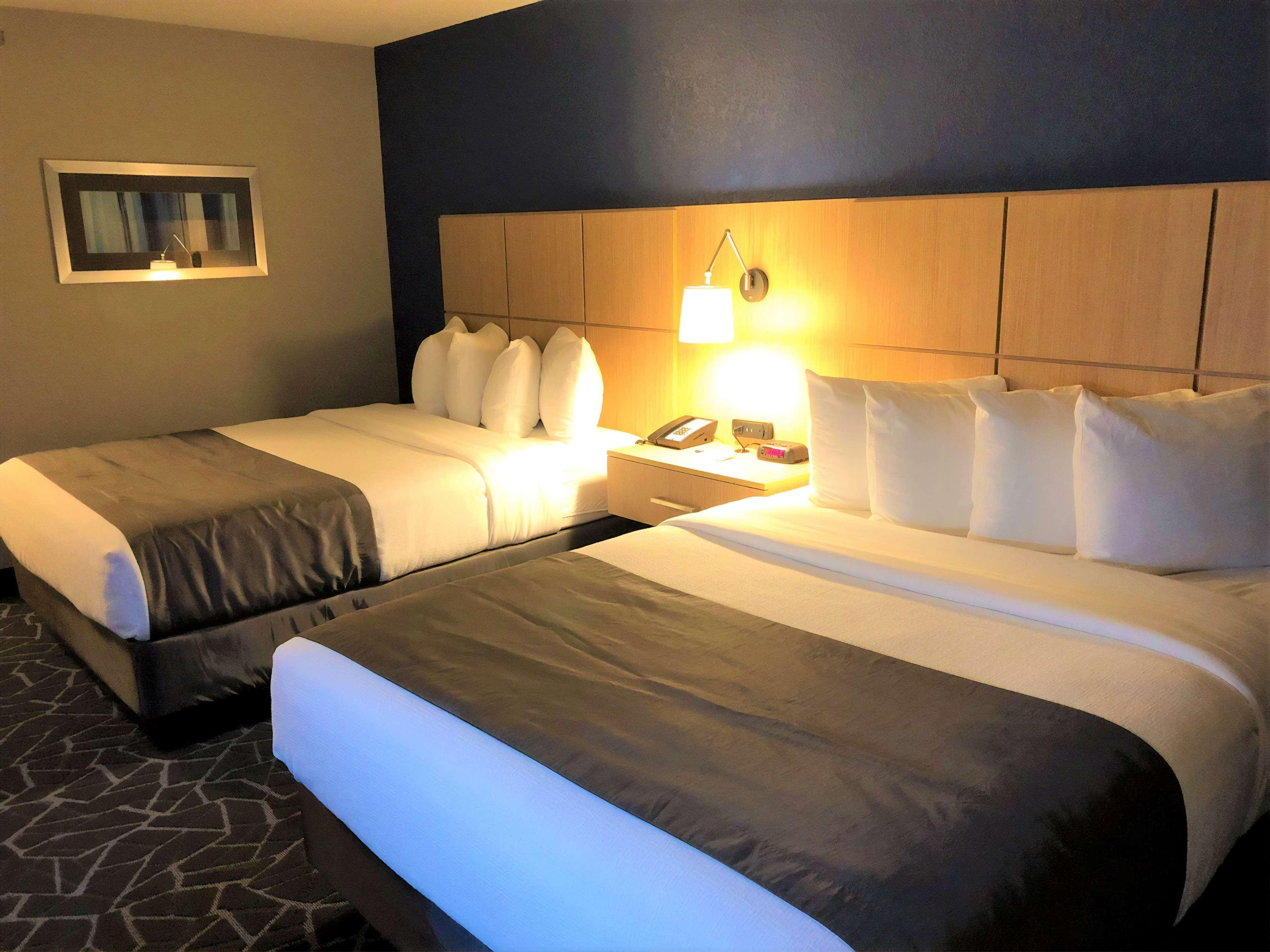 Best Western Eau Claire South Exterior photo