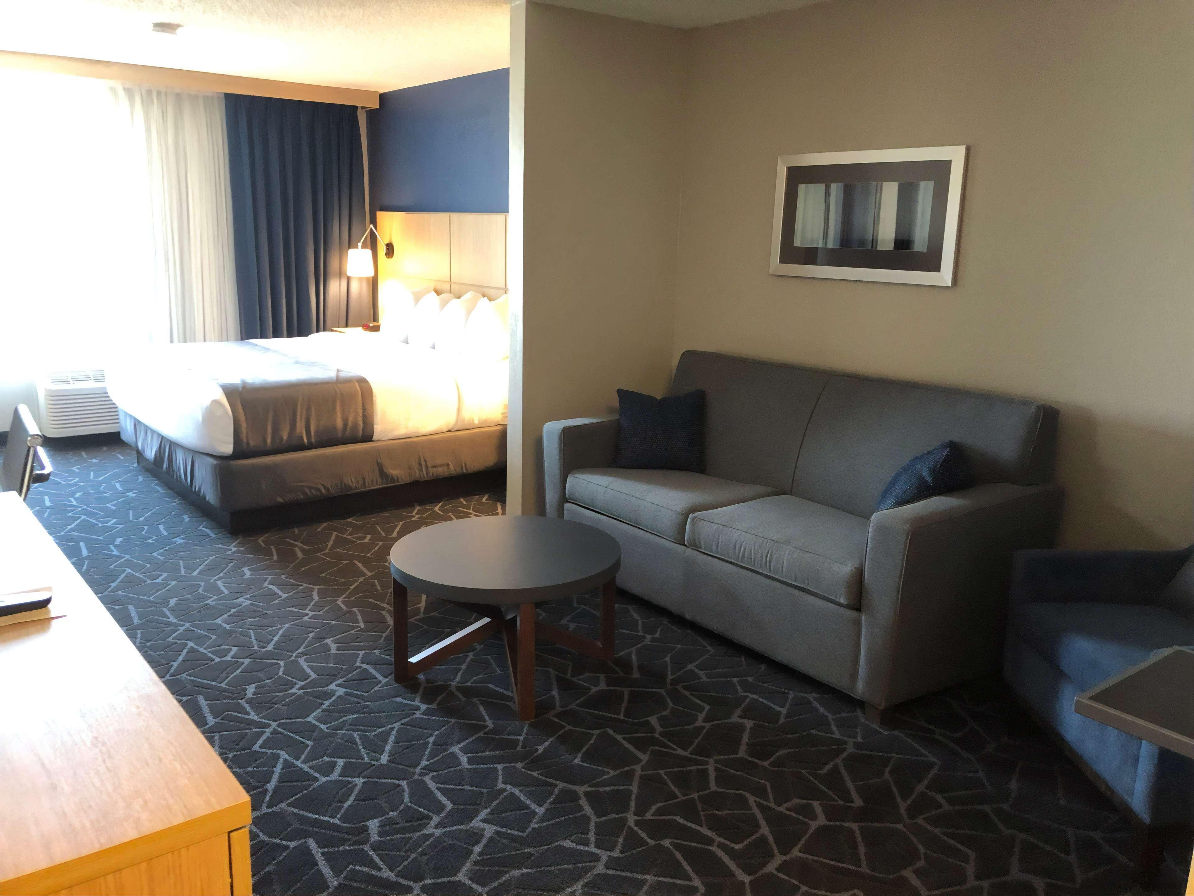 Best Western Eau Claire South Exterior photo